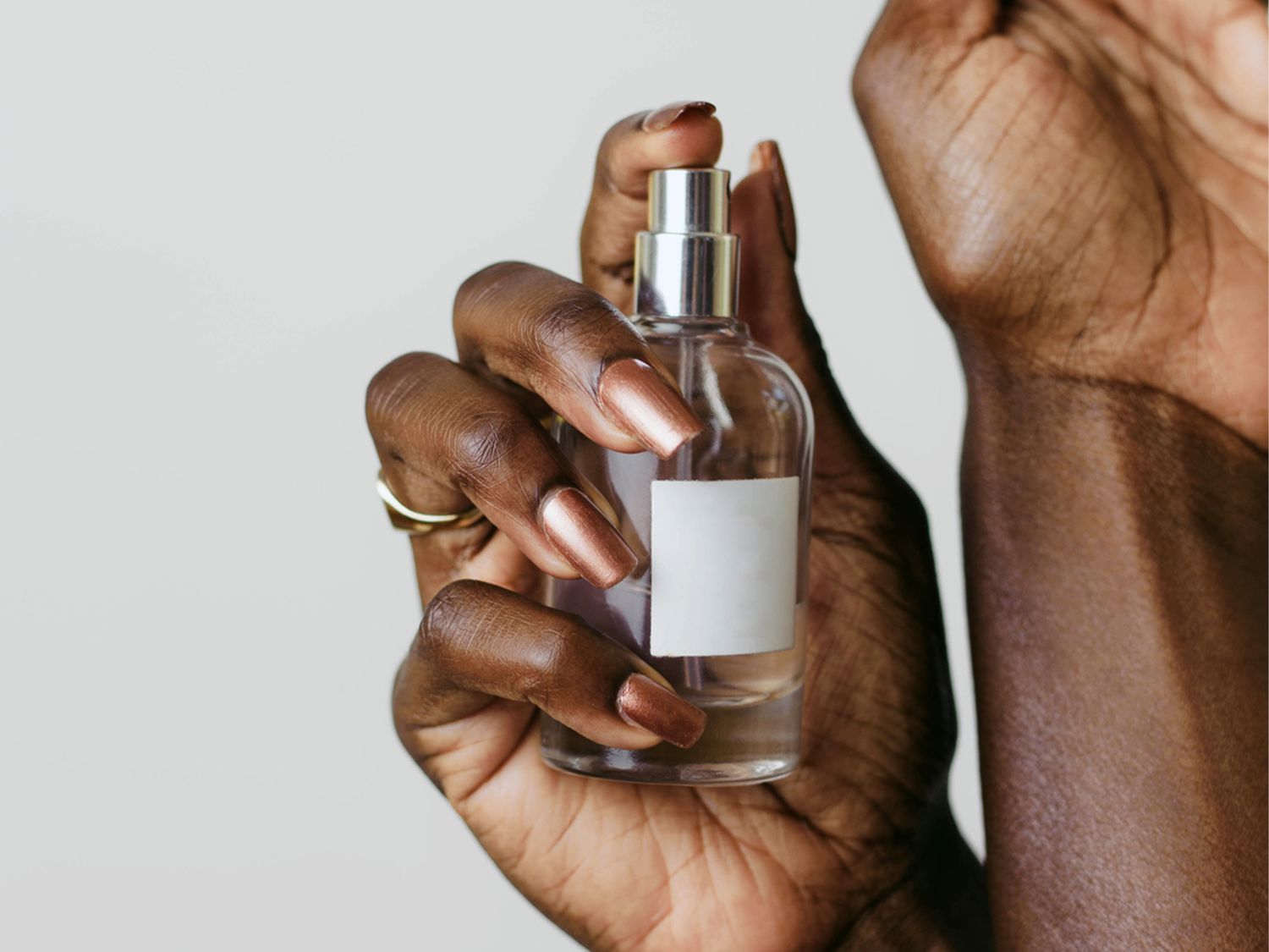 Ontdek Vanilla Voyage uniseks parfum met romige, uitnodigende tonen
